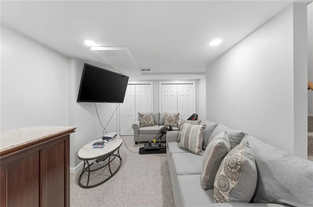 81 Mount View Drive Cranston RI 02920