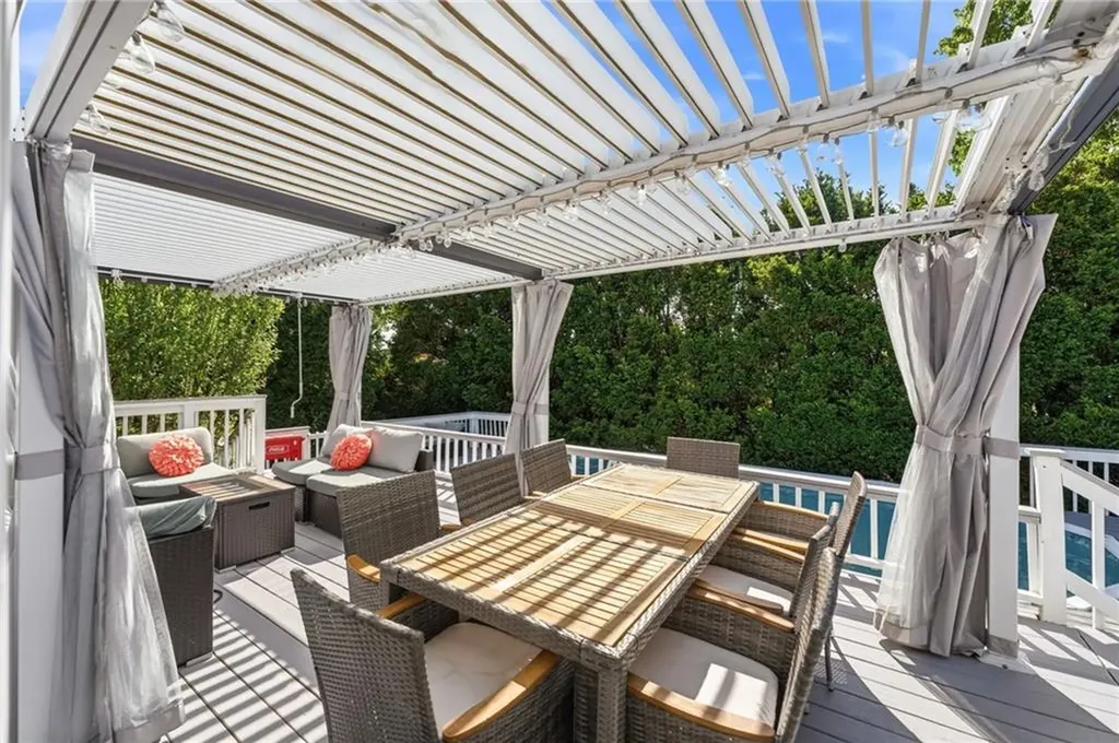 81 Mount View Drive Cranston RI 02920