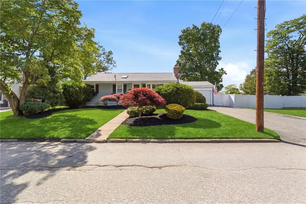 81 Mount View Drive Cranston RI 02920