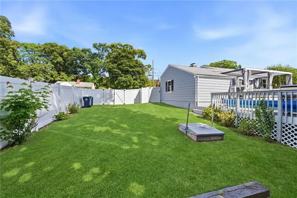 81 Mount View Drive Cranston RI 02920
