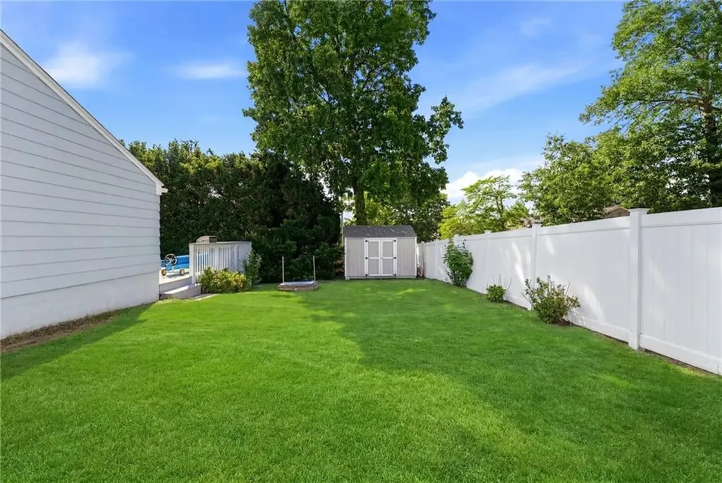 81 Mount View Drive Cranston RI 02920