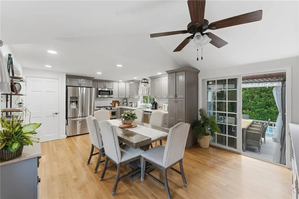 81 Mount View Drive Cranston RI 02920