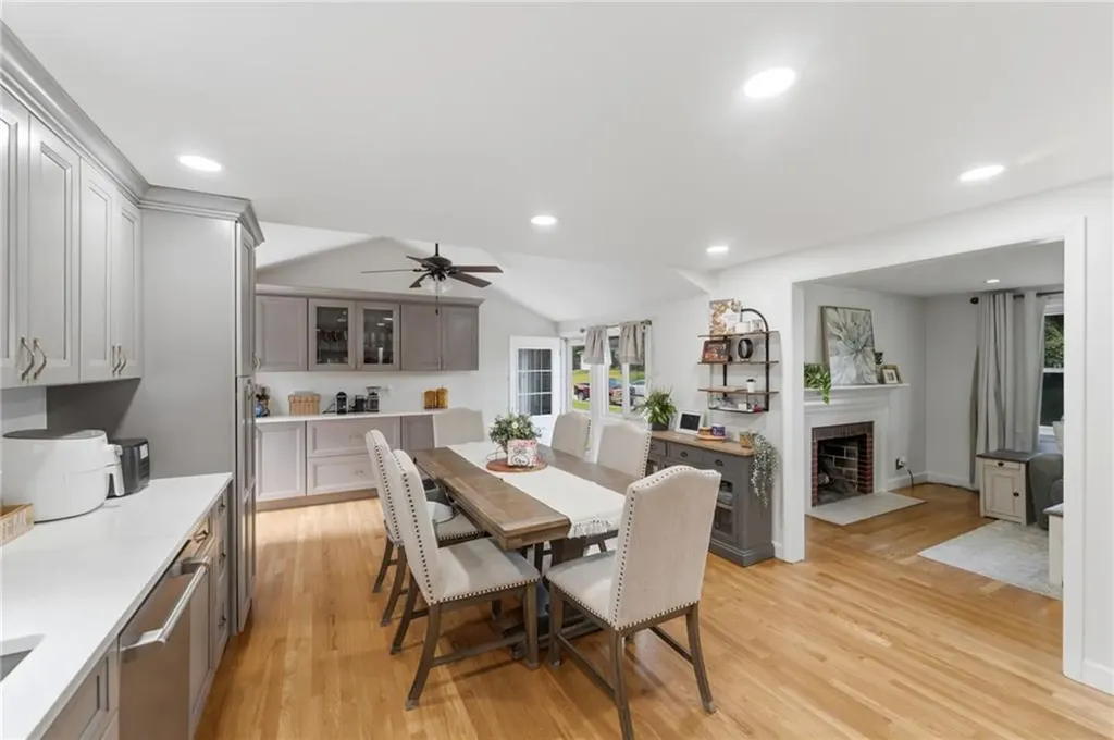 81 Mount View Drive Cranston RI 02920