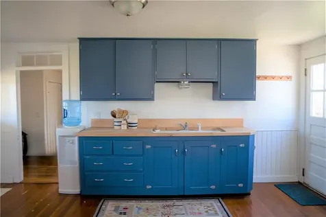 127 Willow Avenue Little Compton RI 02837