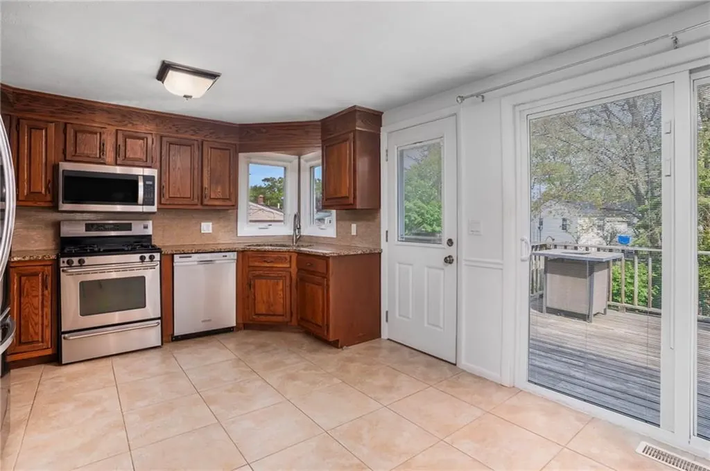 80 Killey Avenue Warwick RI 02889