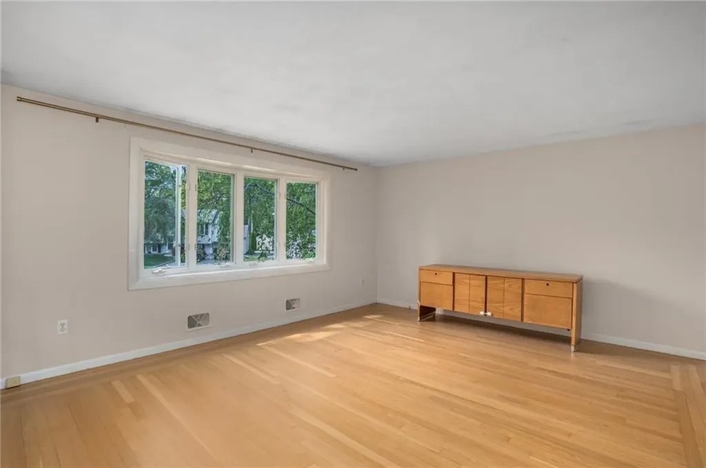 80 Killey Avenue Warwick RI 02889