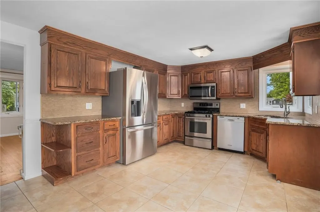 80 Killey Avenue Warwick RI 02889