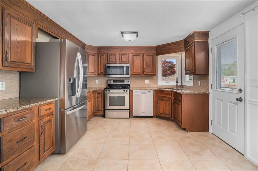80 Killey Avenue Warwick RI 02889