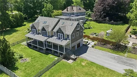 2269 East Main Road Portsmouth RI 02871