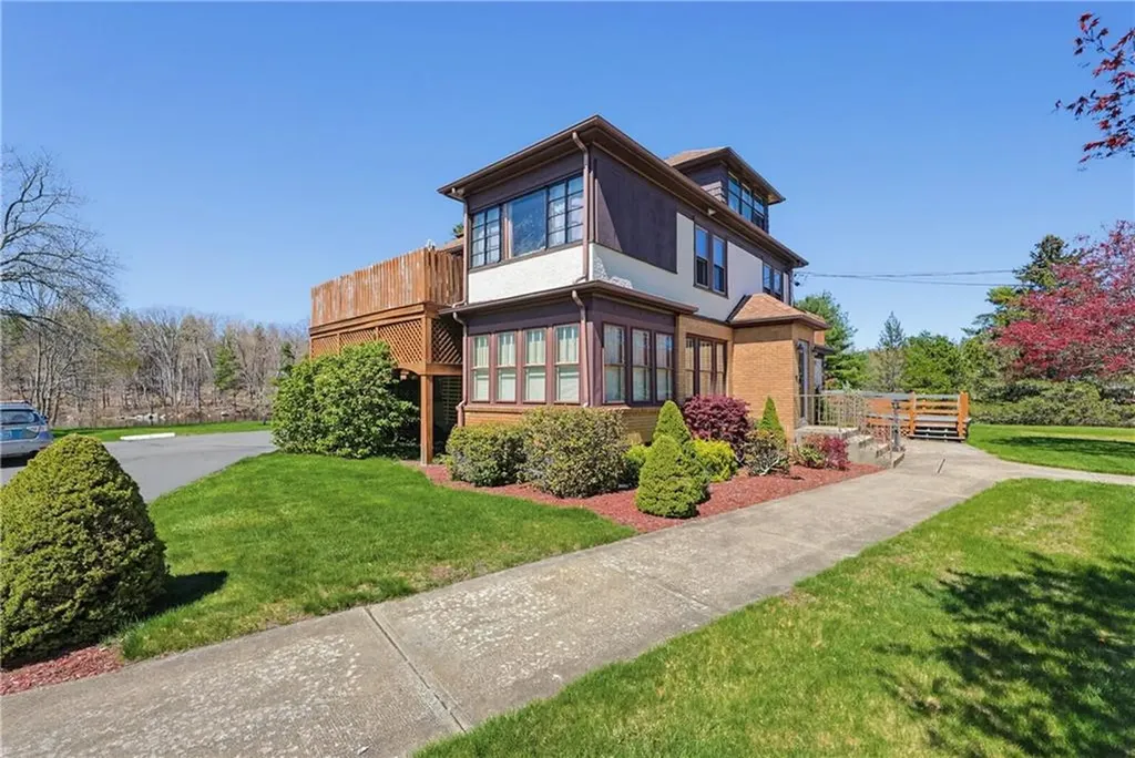 1496 Victory Highway Burrillville RI 02858