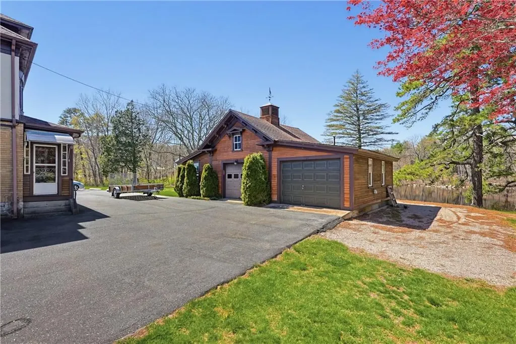 1496 Victory Highway Burrillville RI 02858