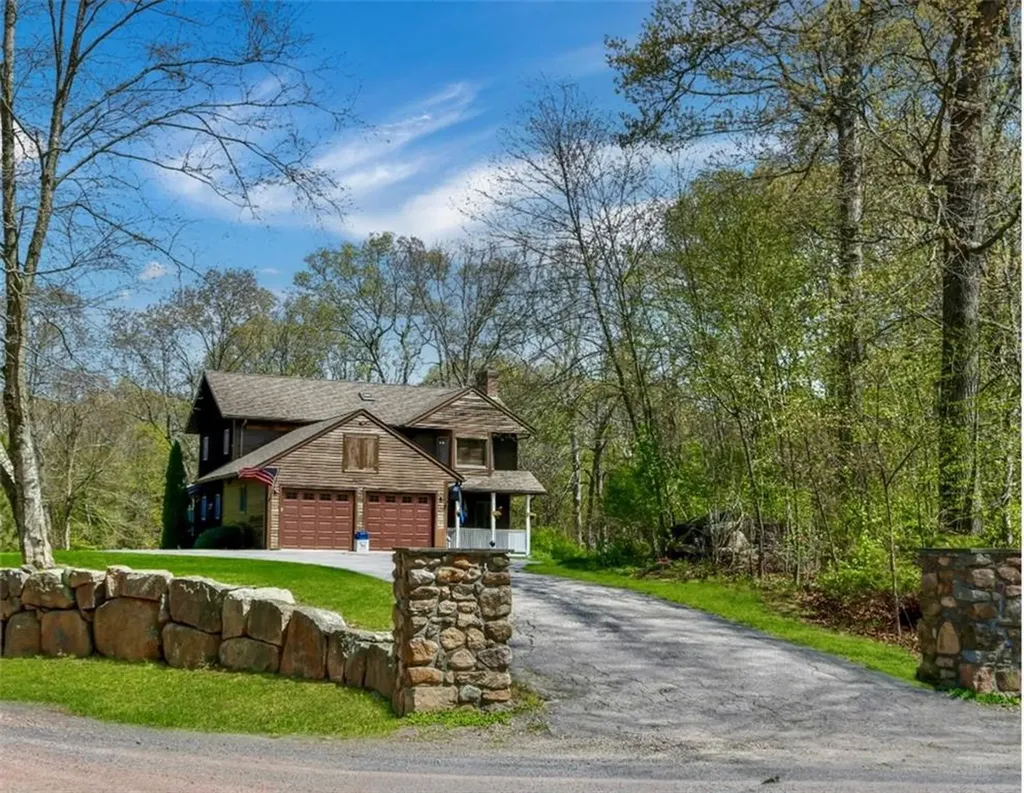 2 Overlook Drive Hopkinton RI 02804
