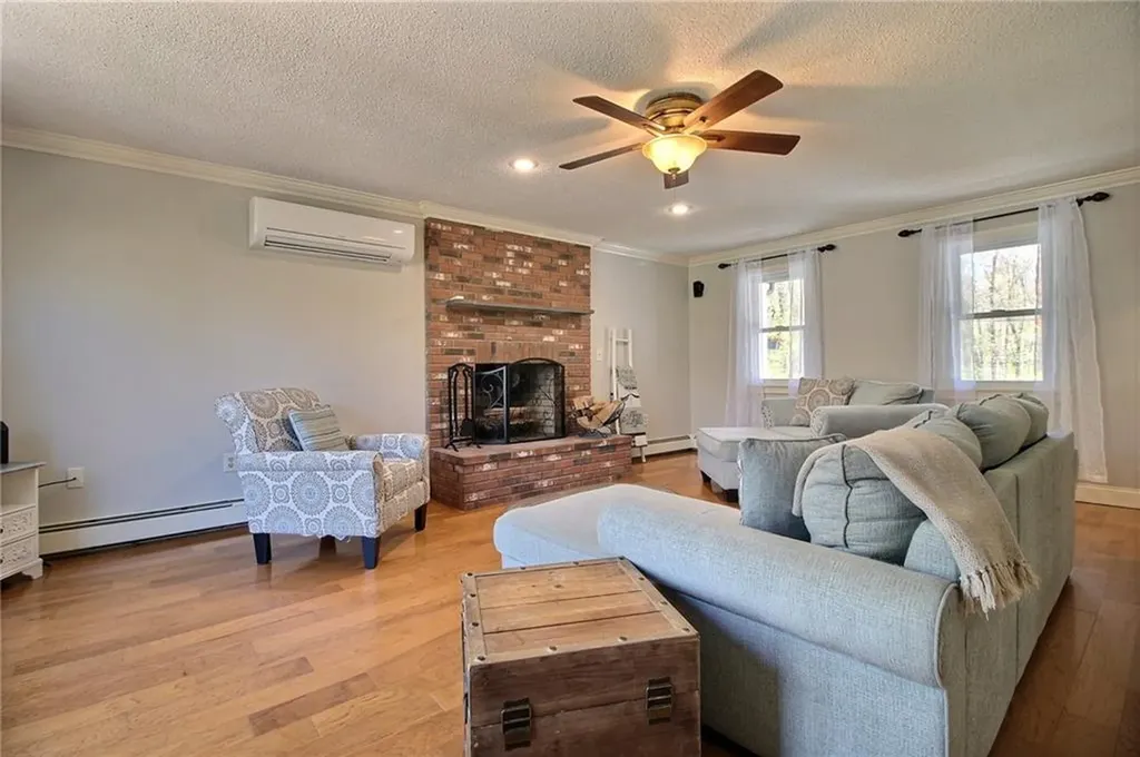 2 Overlook Drive Hopkinton RI 02804