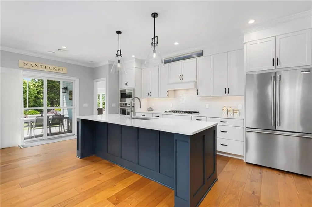 48 Travelers Court East Greenwich RI 02818