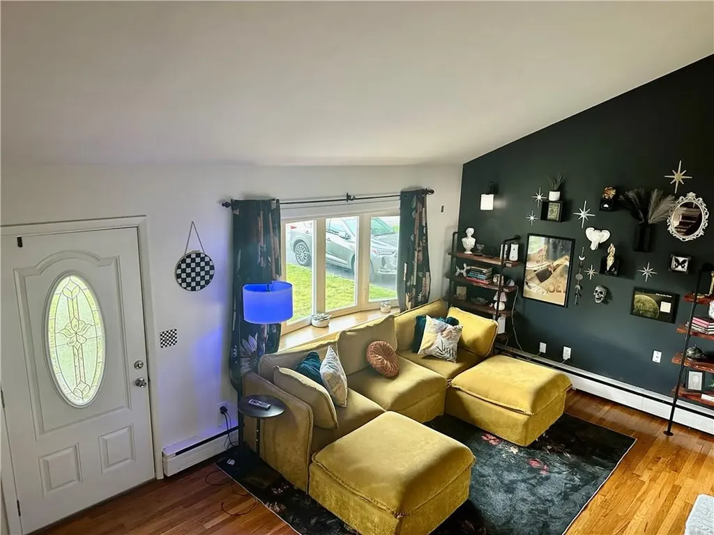 88 Glenbrook Road Warwick RI 02889