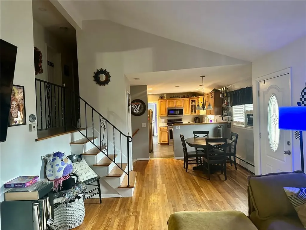 88 Glenbrook Road Warwick RI 02889