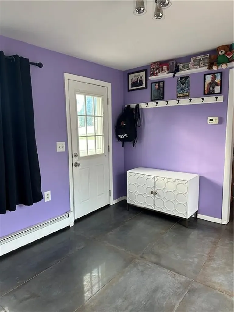 88 Glenbrook Road Warwick RI 02889