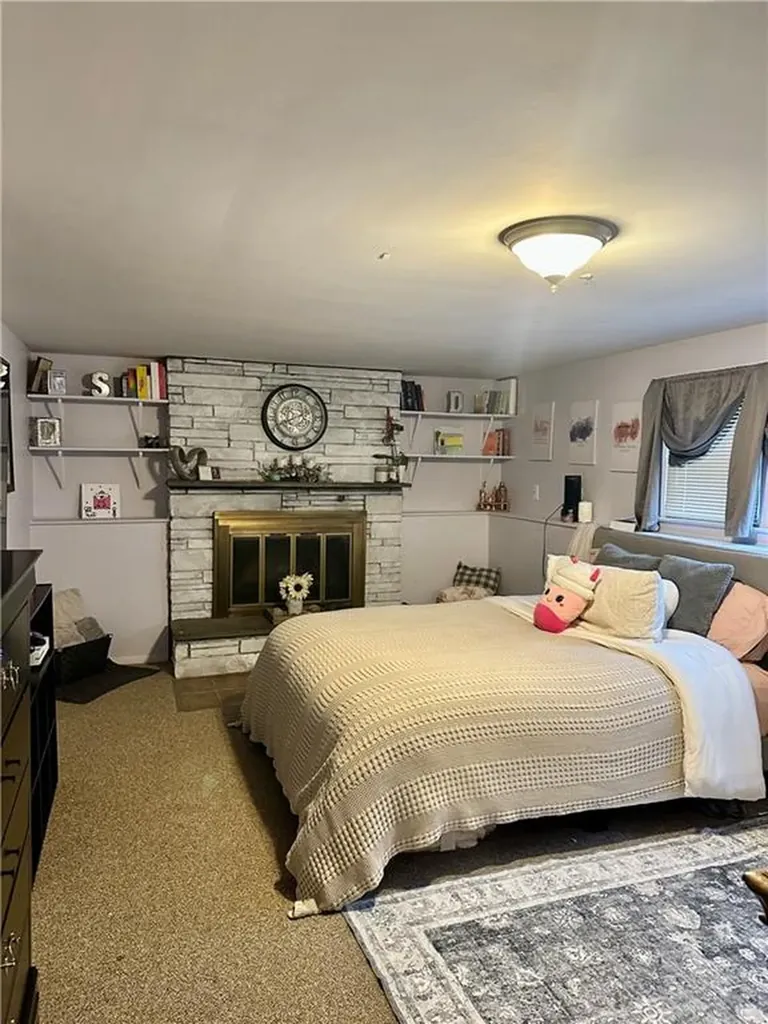 88 Glenbrook Road Warwick RI 02889