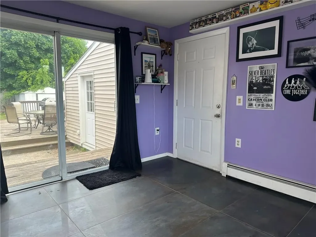 88 Glenbrook Road Warwick RI 02889