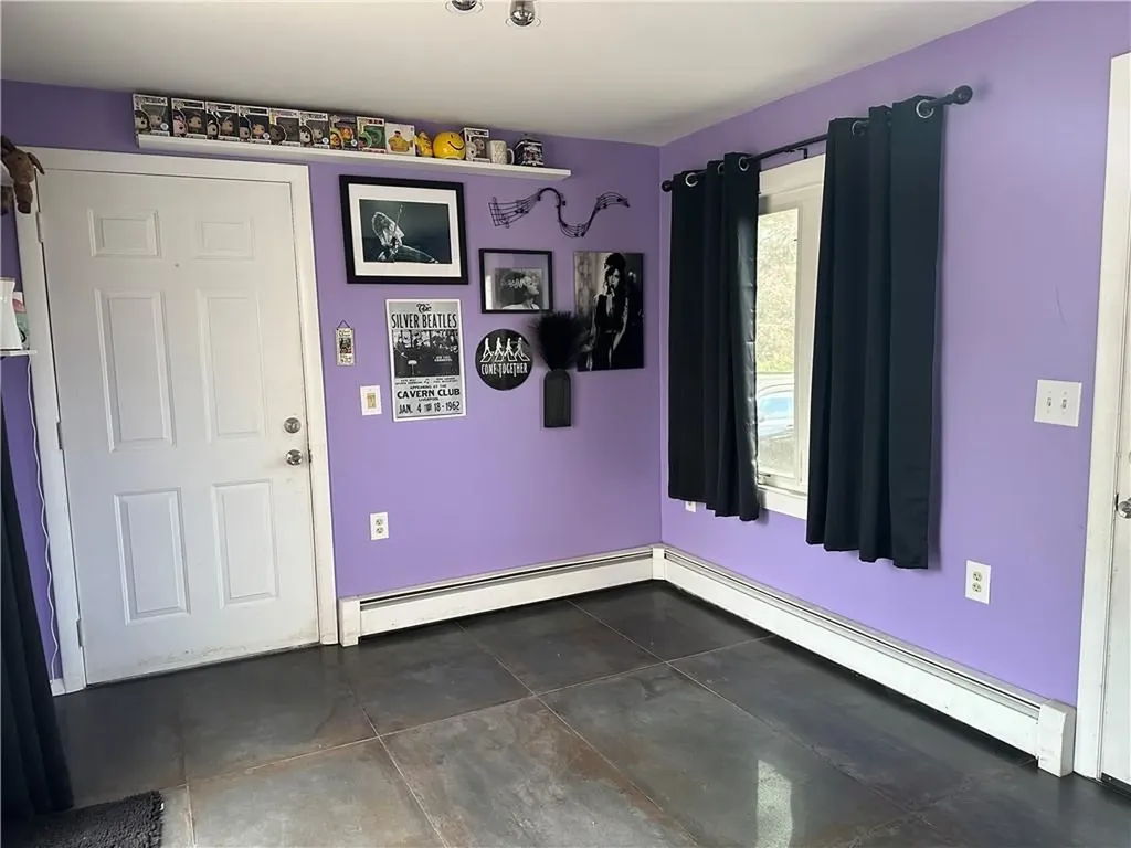 88 Glenbrook Road Warwick RI 02889