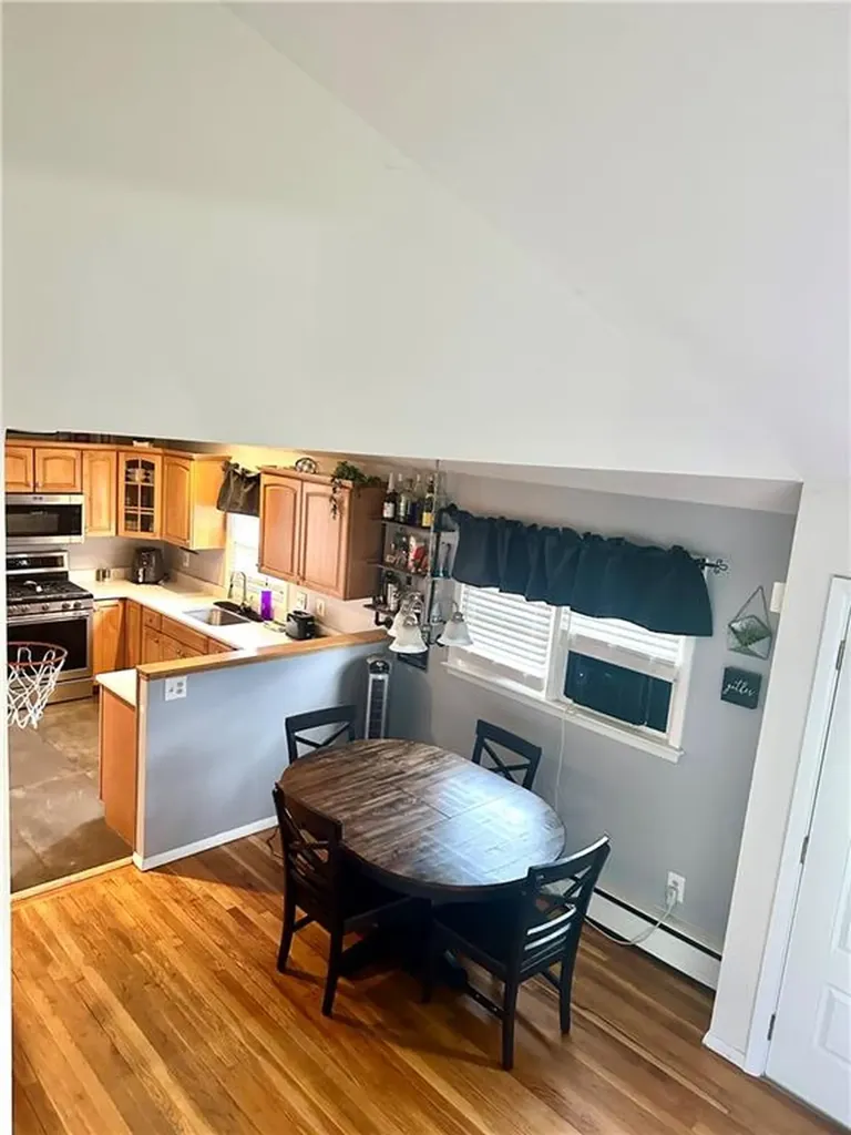88 Glenbrook Road Warwick RI 02889
