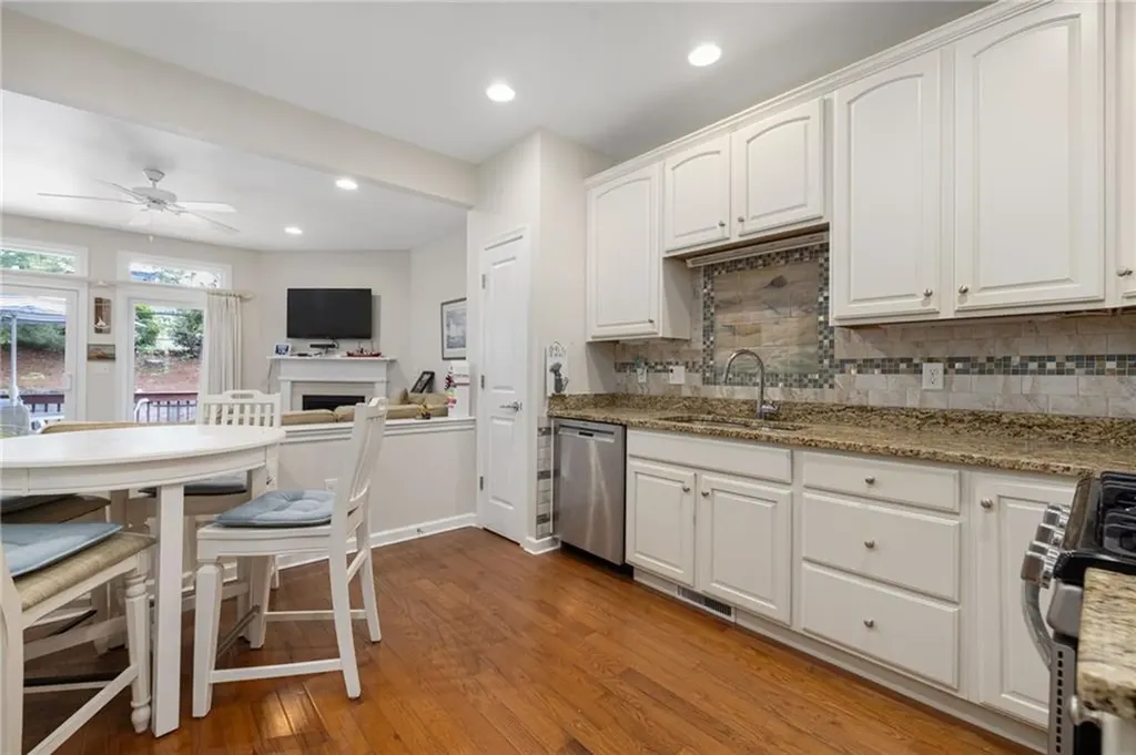 132 Camden Court South Kingstown RI 02879