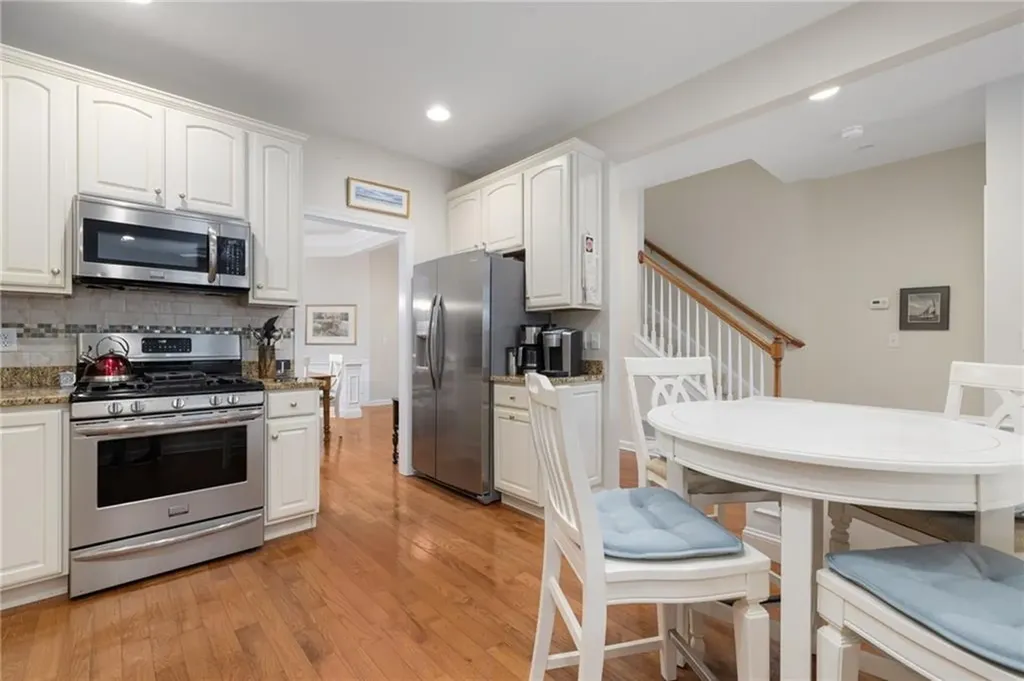 132 Camden Court South Kingstown RI 02879