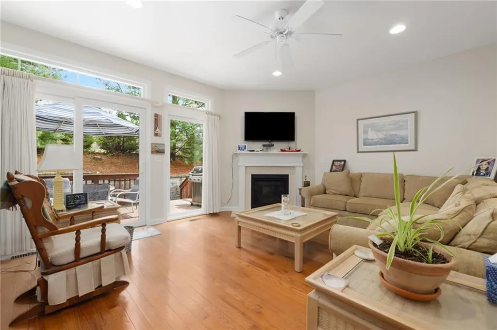 132 Camden Court South Kingstown RI 02879