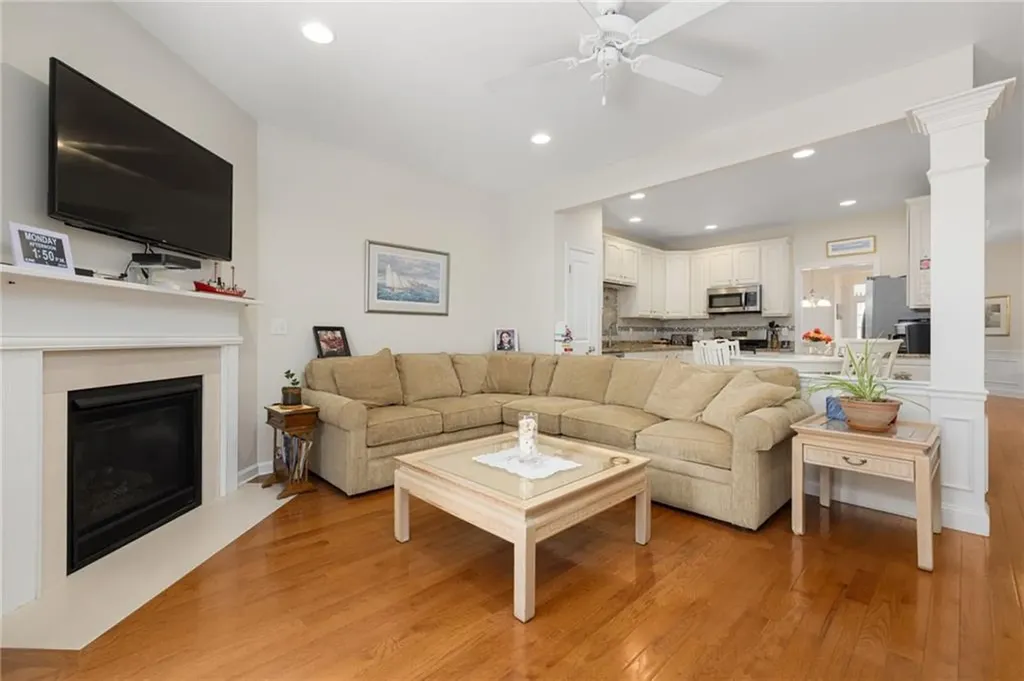 132 Camden Court South Kingstown RI 02879