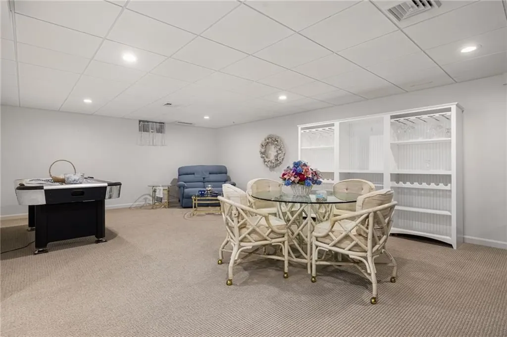 132 Camden Court South Kingstown RI 02879