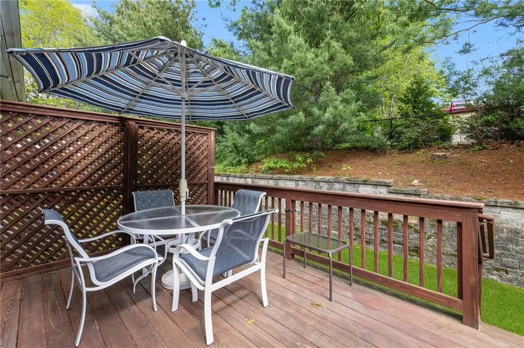 132 Camden Court South Kingstown RI 02879