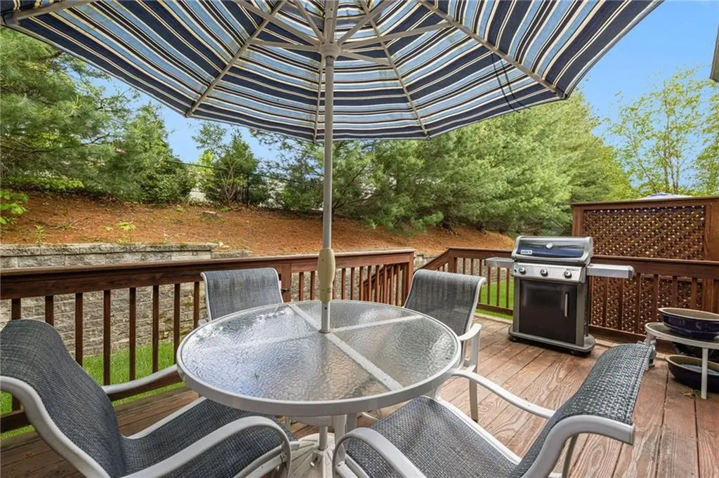 132 Camden Court South Kingstown RI 02879
