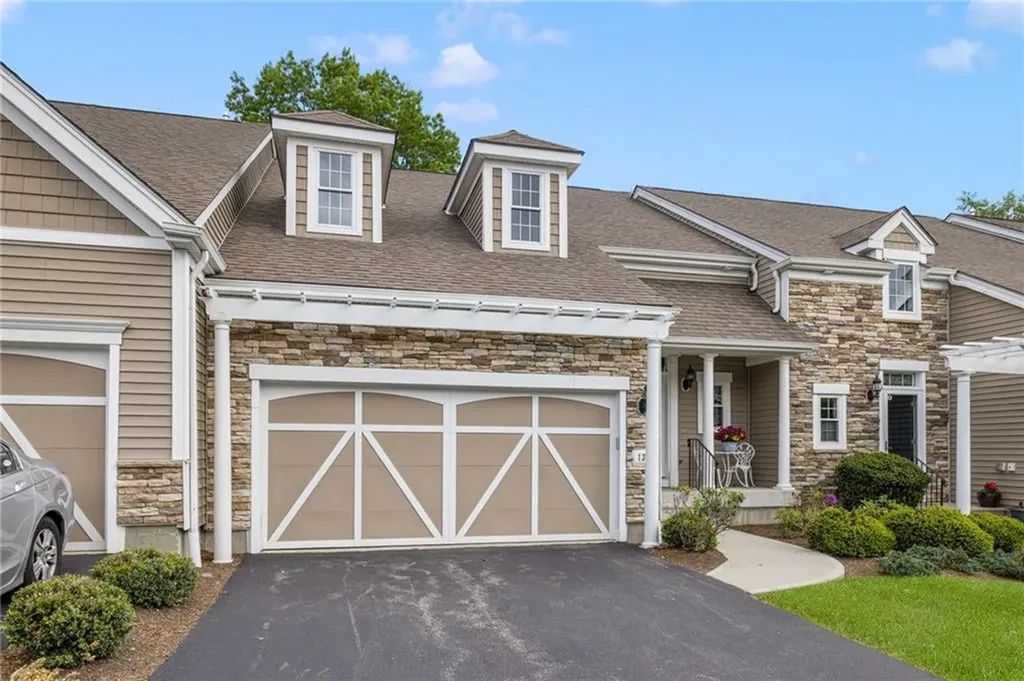 132 Camden Court South Kingstown RI 02879