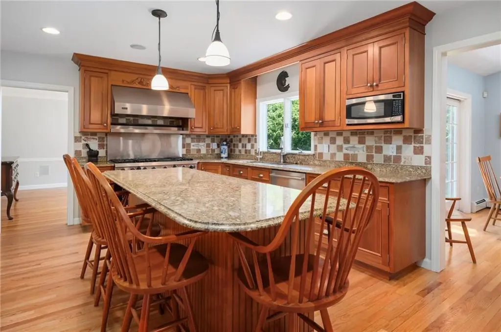 1 Pierce Court Barrington RI 02806