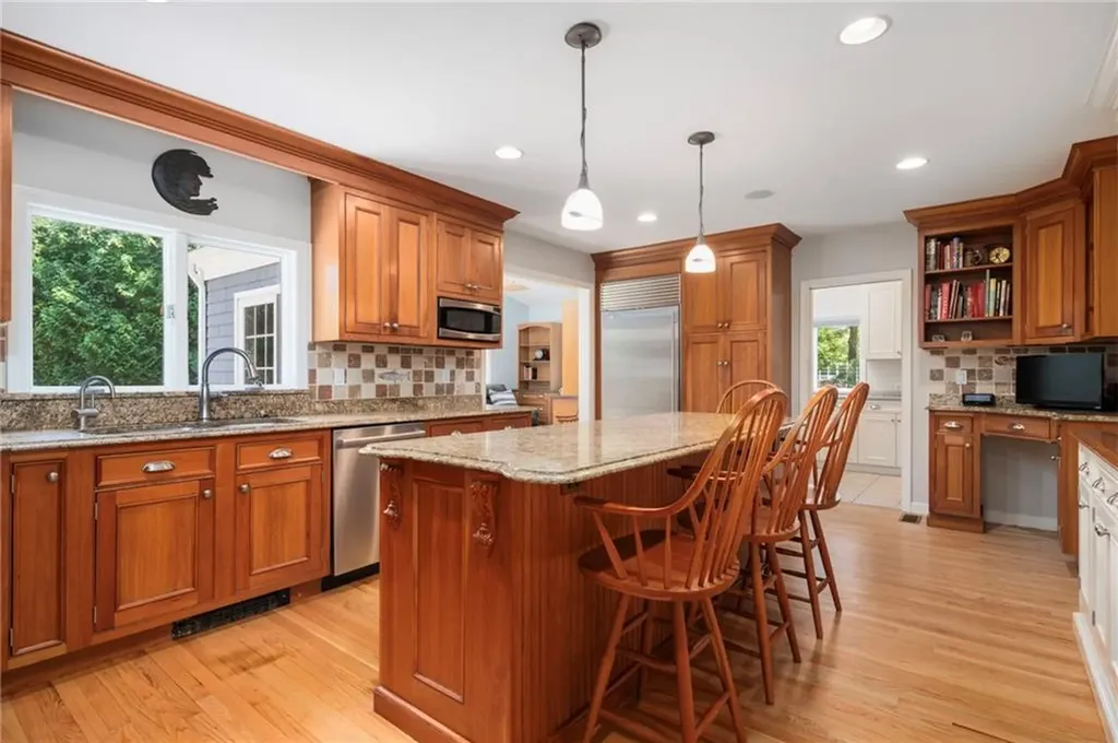 1 Pierce Court Barrington RI 02806