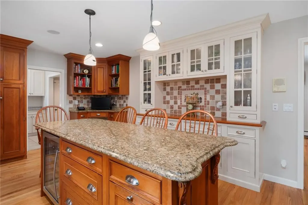 1 Pierce Court Barrington RI 02806