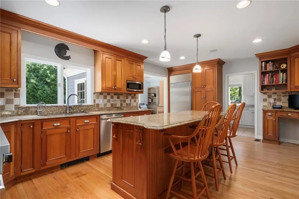 1 Pierce Court Barrington RI 02806