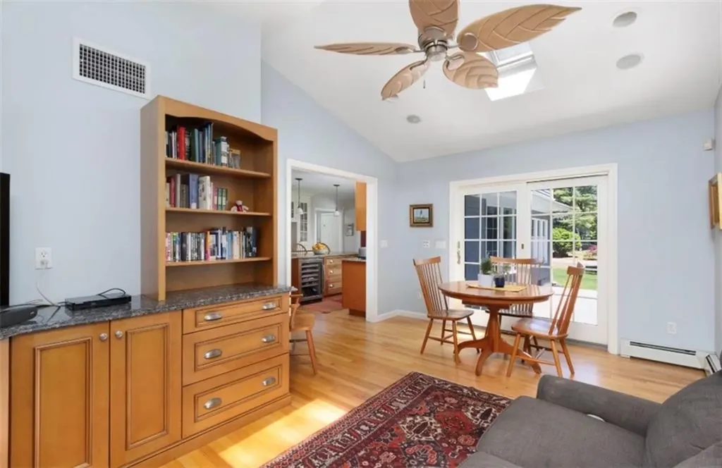 1 Pierce Court Barrington RI 02806