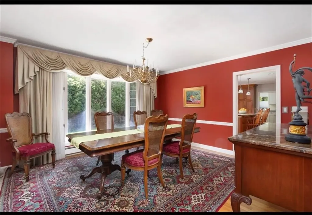 1 Pierce Court Barrington RI 02806