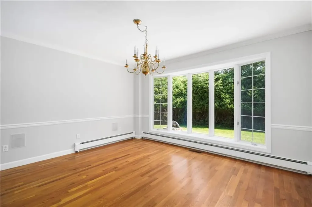 1 Pierce Court Barrington RI 02806
