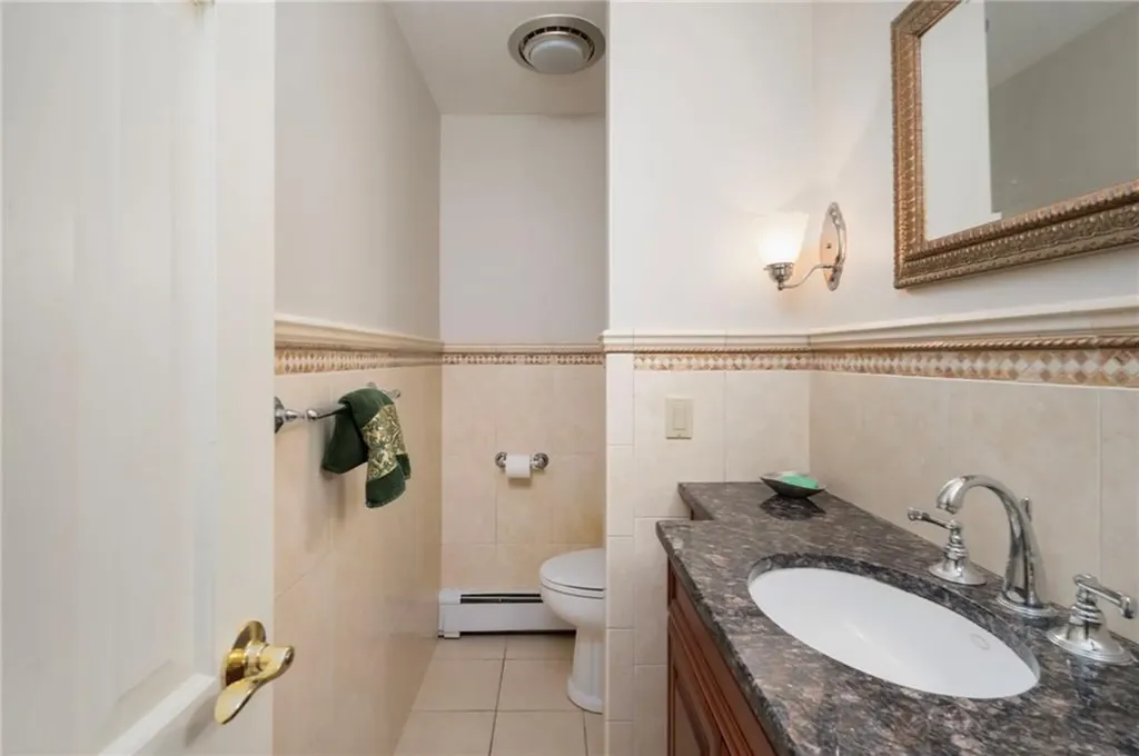 1 Pierce Court Barrington RI 02806