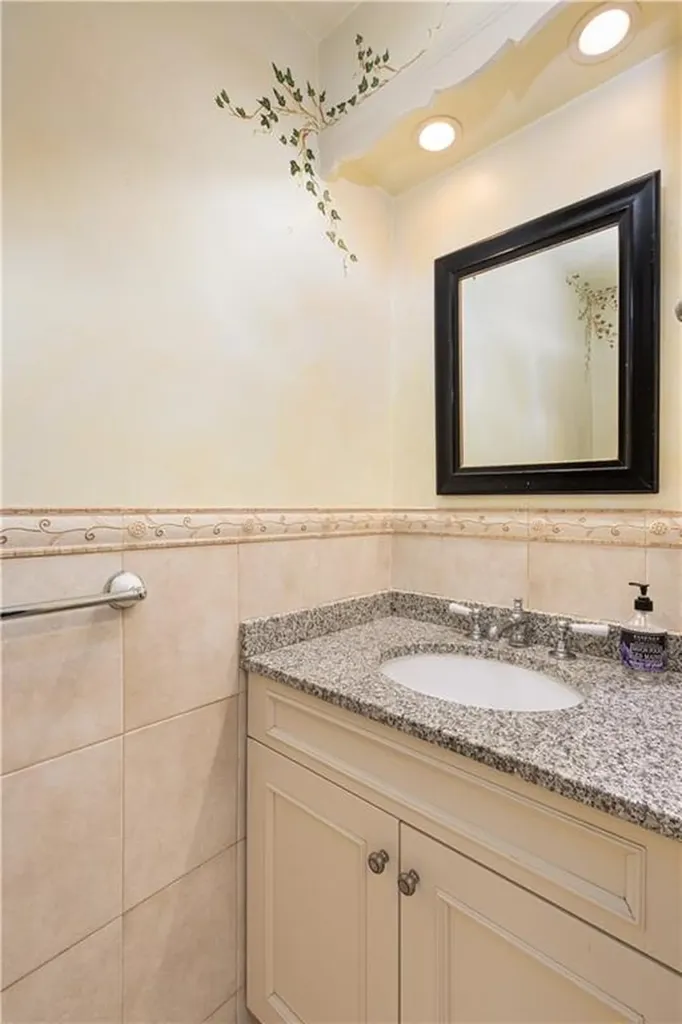 1 Pierce Court Barrington RI 02806