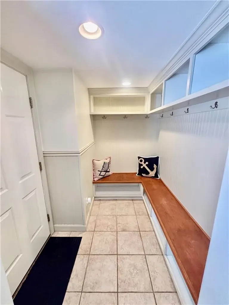 1 Pierce Court Barrington RI 02806