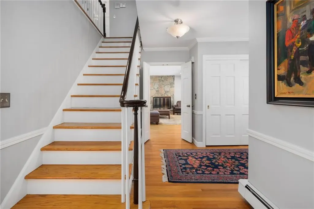 1 Pierce Court Barrington RI 02806