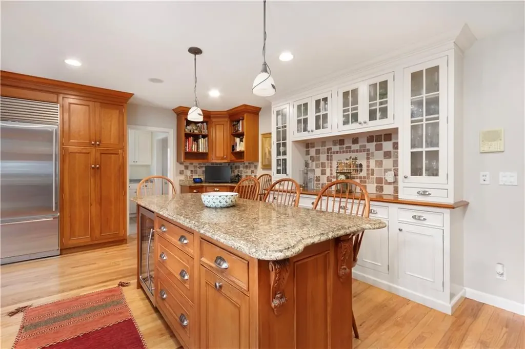 1 Pierce Court Barrington RI 02806