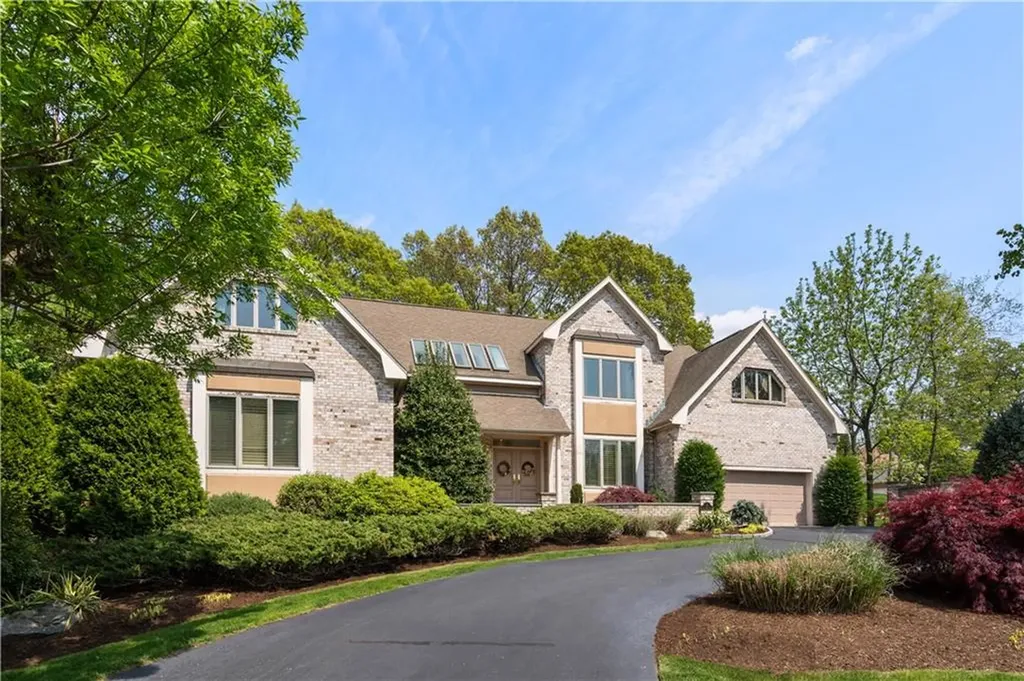 7 Oak Tree Lane Cranston RI 02920
