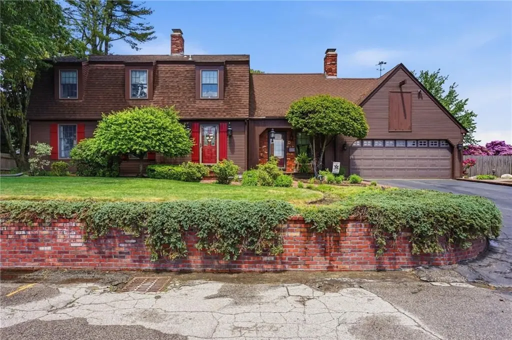 34 Robin Lane West Warwick RI 02893