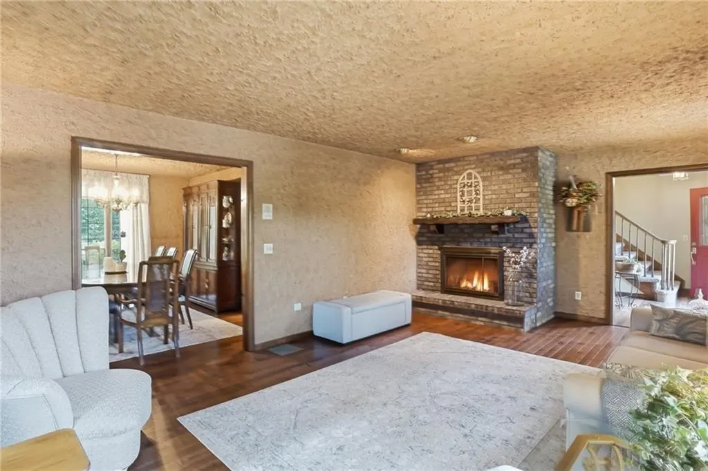 34 Robin Lane West Warwick RI 02893