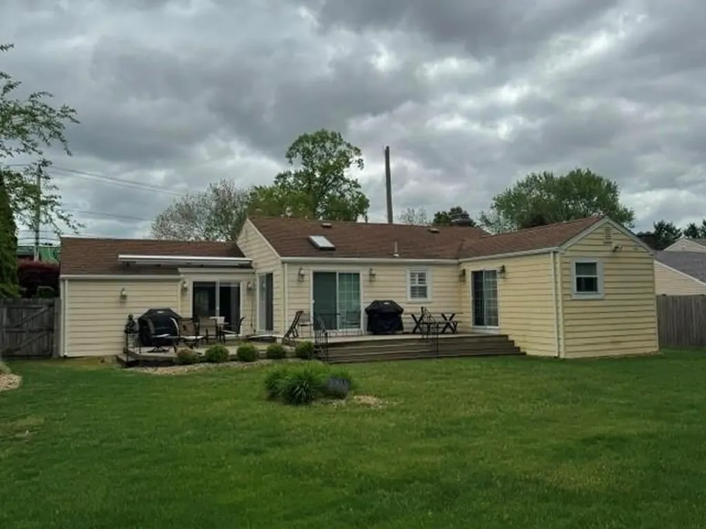 67 Plantation Drive Cranston RI 02920