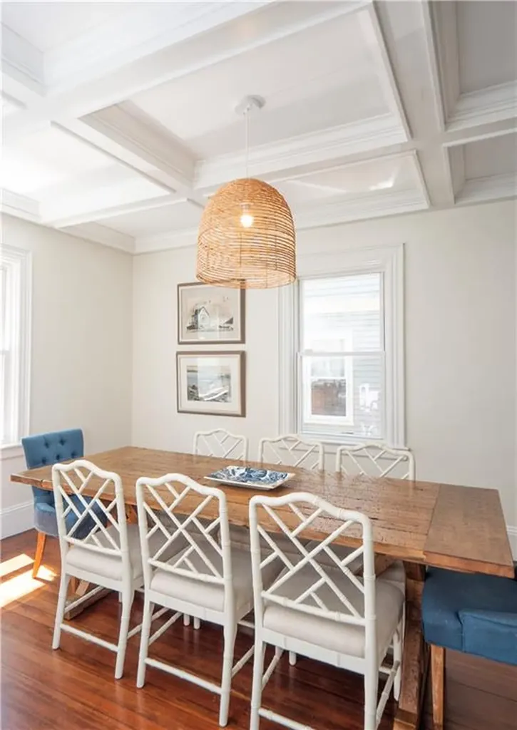 27 Mann Avenue Newport RI 02840